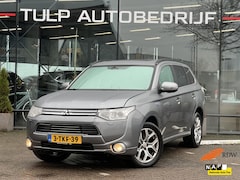 Mitsubishi Outlander - 2.0 PHEV Instyle Lees tekst