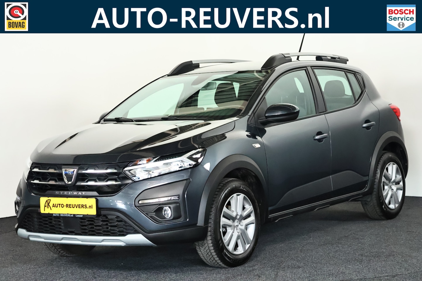 Dacia Sandero Stepway - 1.0 TCe 90 Comfort / LED / Navi / CarPlay / Clima - AutoWereld.nl