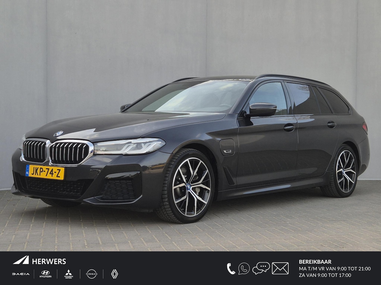 BMW 5-serie Touring - 530e xDrive Business Edition Plus M-Sport / Accu SOH 98% / Drie fase laden / Apple Carplay - AutoWereld.nl