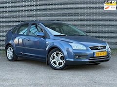 Ford Focus - 1.6-16V First Edition Airco, Cruise Control