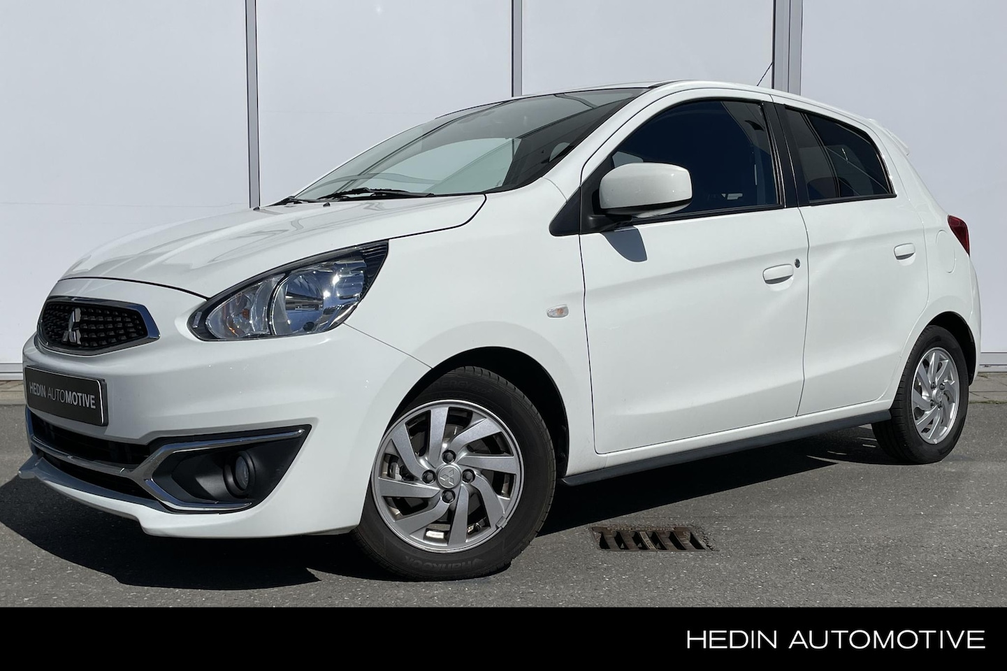 Mitsubishi Space Star - 1.2 Connect Pro AUTOMAAT | Navigatie | Airco | Parkeersensoren | Apple Carplay/Android Aut - AutoWereld.nl