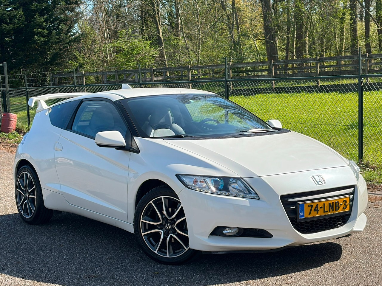 Honda CR-Z - 1.5 i-Vtec IMA Sport /Carplay/Camera/Airco/ - AutoWereld.nl