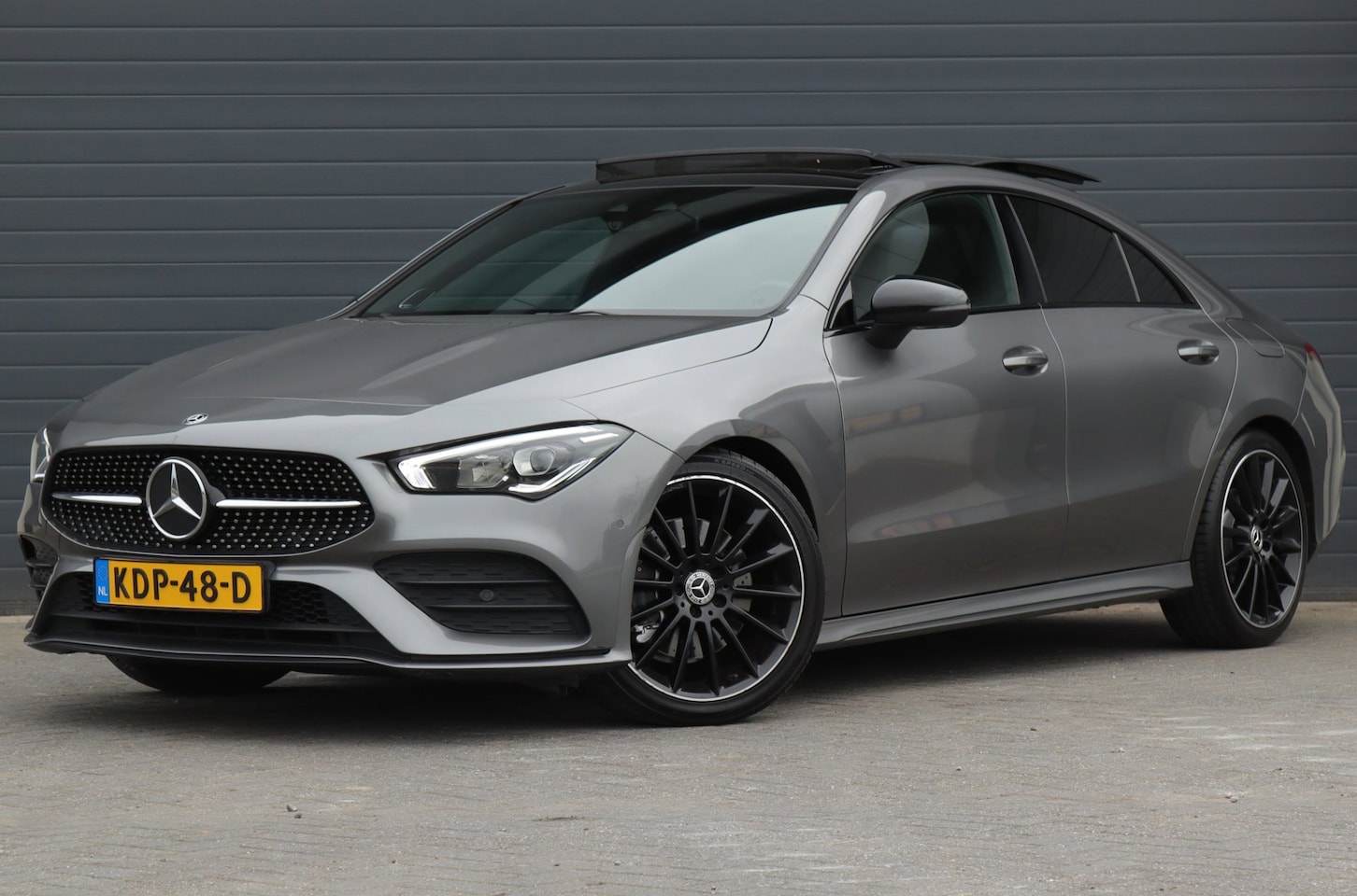 Mercedes-Benz CLA-Klasse - 220 4MATIC Sfeerverlichting AMG Pakket Pano - AutoWereld.nl