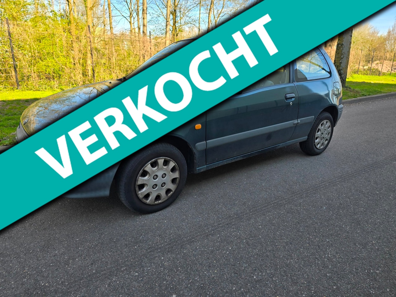 Toyota Starlet - 1.3-16V Black apk verlopen zo mee prijs!!! - AutoWereld.nl