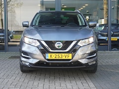 Nissan Qashqai - 1.3 160 DIG-T Design Edition AUTOMAAT / DEALER OND. / TREKHAAK / PANO / NAVI / PDC 360 / C