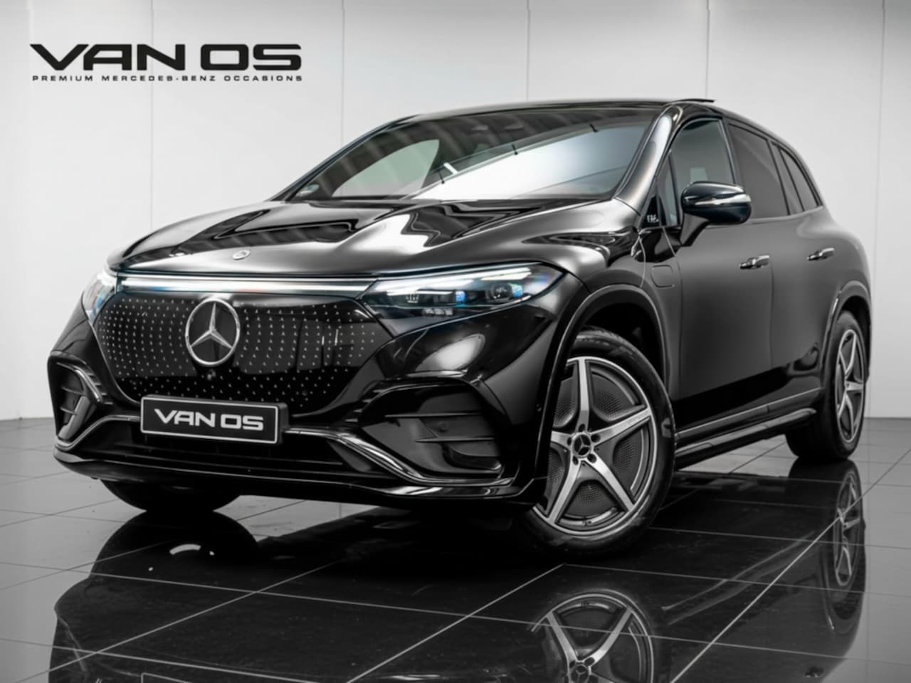 Mercedes-Benz EQS SUV - 450 4MATIC AMG Line | Superscreen | Luchtvering | Massage | Pano - AutoWereld.nl
