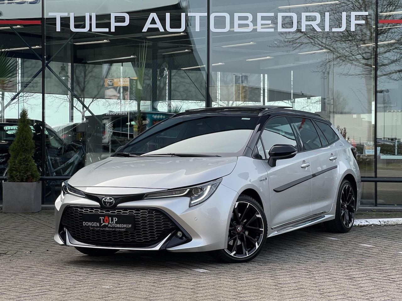 Toyota Corolla Touring Sports - 2.0 Hybrid GR-Sport Plus 2.0 Hybrid GR-Sport Plus Mooi! - AutoWereld.nl