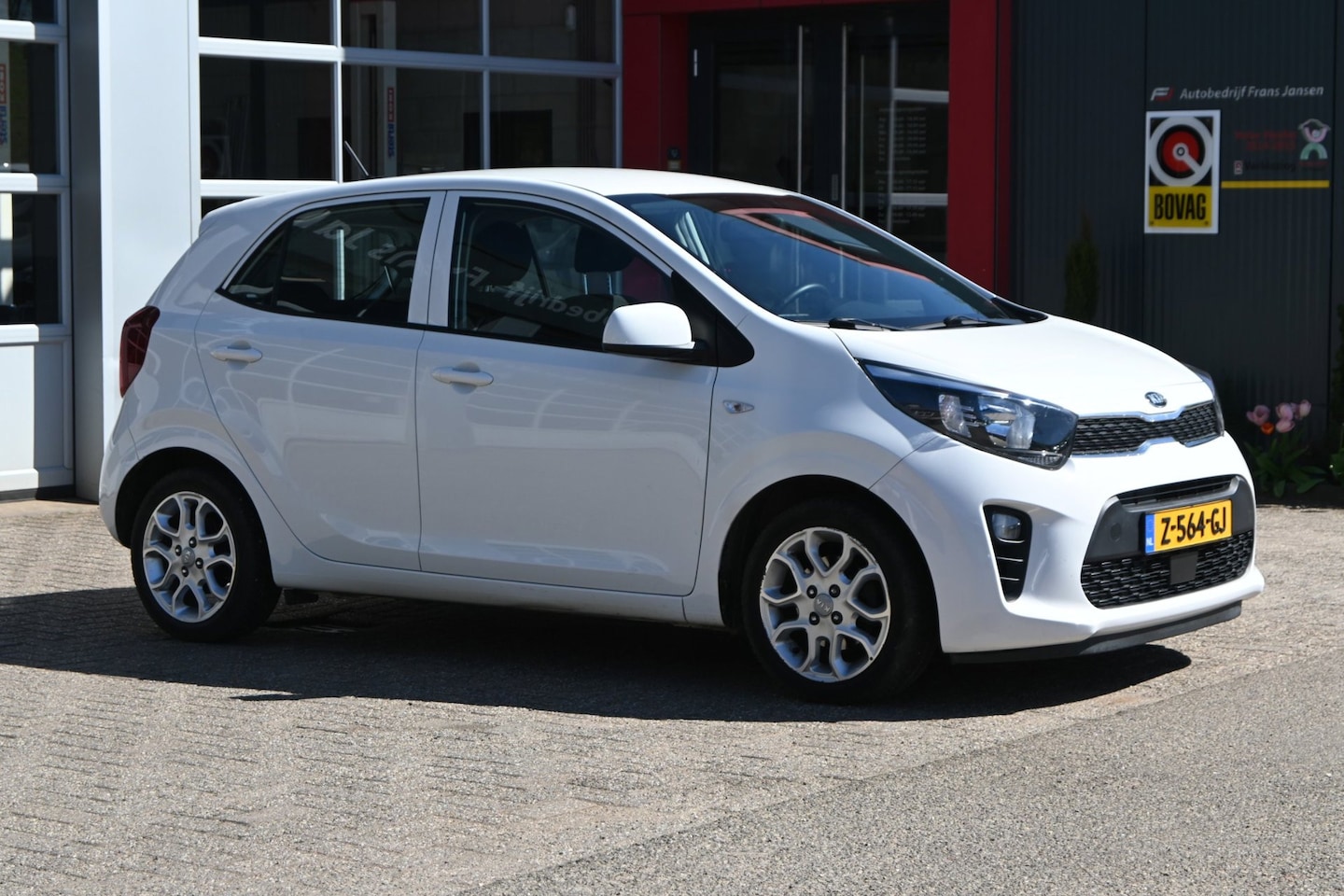 Kia Picanto - 1.0 DPi DynamicLine 67pk | Airco | BT | LM-Velgen - AutoWereld.nl
