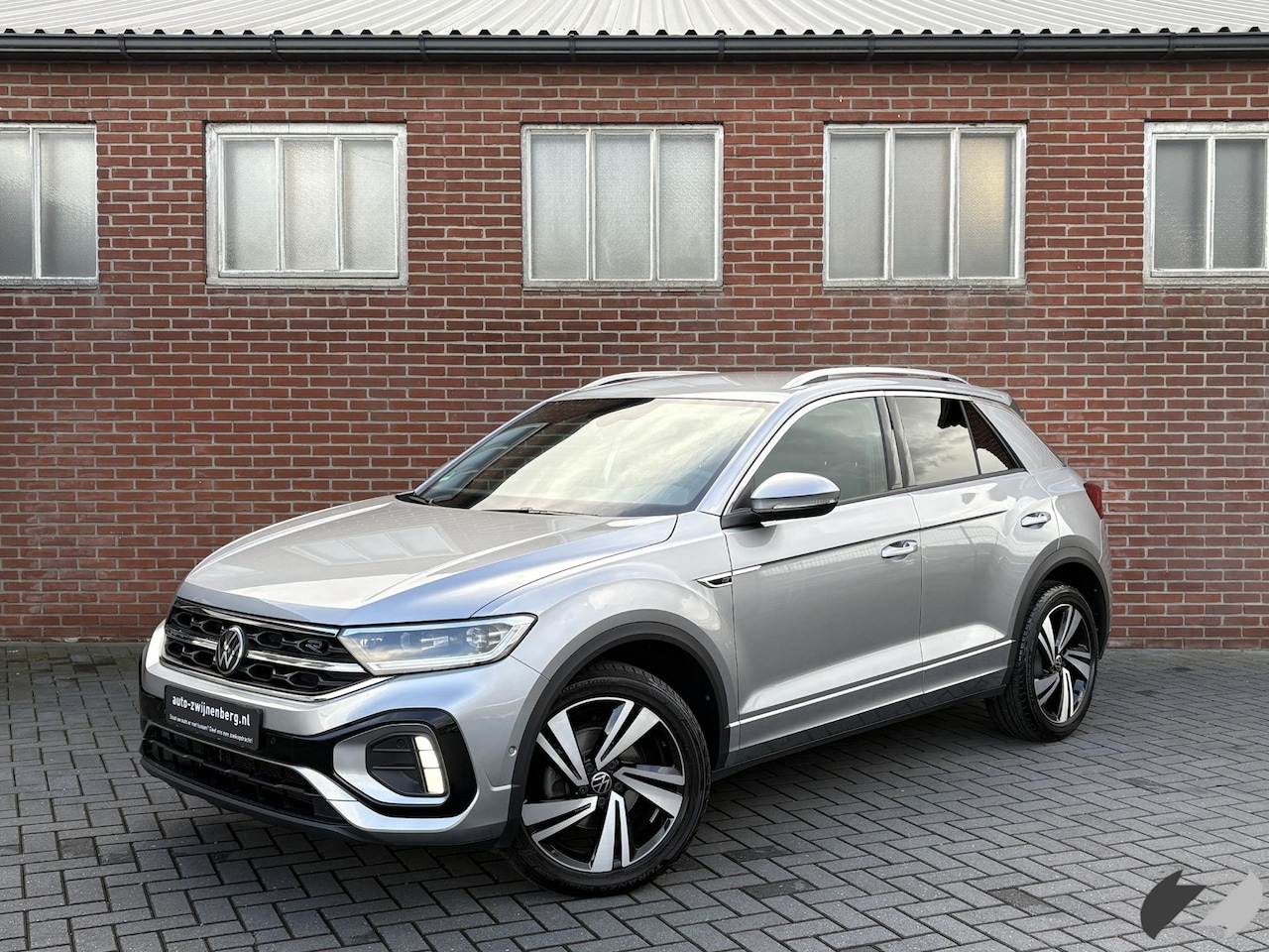 Volkswagen T-Roc - 1.5 TSI R-Line |Trekhaak|ACC|Stuurver| - AutoWereld.nl