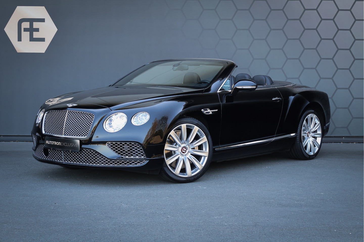 Bentley Continental GTC - 4.0 V8 | FACELIFT MODEL | MASSAGE | APPLE CARPLAY | STOELVERWARMING & VERKOELING | CRUISE - AutoWereld.nl