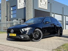 Mercedes-Benz A-klasse - 180 AMG|Pano|Ambient Lights|Night|CarPlay|Camera