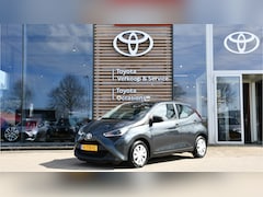 Toyota Aygo - 1.0 VVT-i x-fun 5-deurs 69pk | Bluetooth | Airco | BTW-auto | 1e Eigenaar |