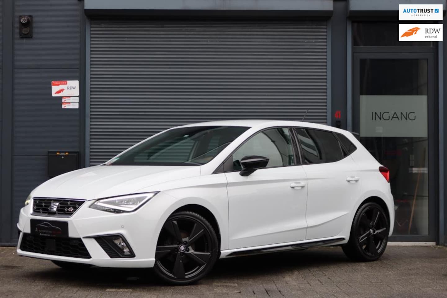 SEAT Ibiza - 1.0 TSI FR Black Edition Beats|Camera|Sfeer|Carplay|VOL - AutoWereld.nl