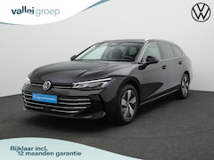 Volkswagen Passat Variant - 1.5 eTSI 150 pk DSG Business | Trekhaak | 360 camera | Leder/alcantara | Stuur-/stoelverwa