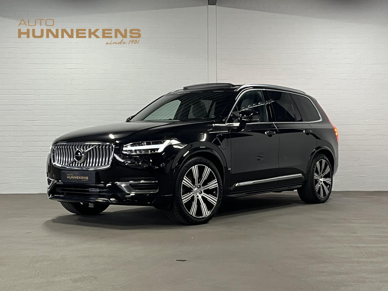 Volvo XC90 - 2.0 T8 Recharge AWD Inscription Luchtvering | Trekhaak | Bowers & Wilkins | Adapt. Cruise - AutoWereld.nl
