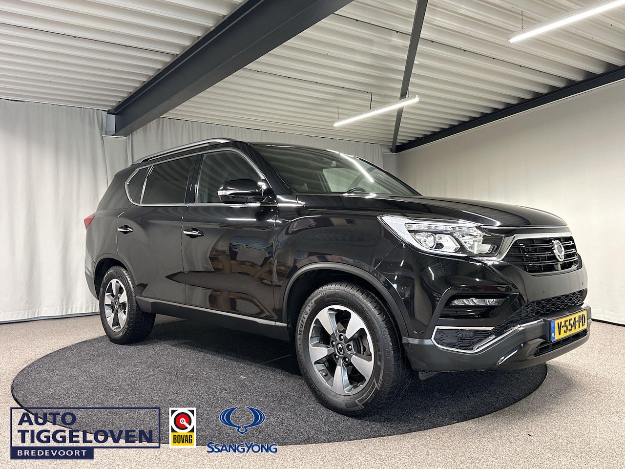 SsangYong Rexton - 2.2 e-XDi Sapphire Automaat | Trekhaak | Leder - AutoWereld.nl