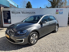 Volkswagen e-Golf - e-Golf - 136pk E-DITION | SoH 90% | Navigatie | PDC | Adaptive Cruise
