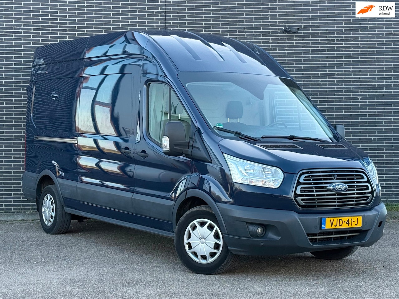 Ford Transit - 350 2.0 TDCI L3H3 Trend 350 2.0 TDCI L3H3 Trend Nieuwe APK, Airco! - AutoWereld.nl