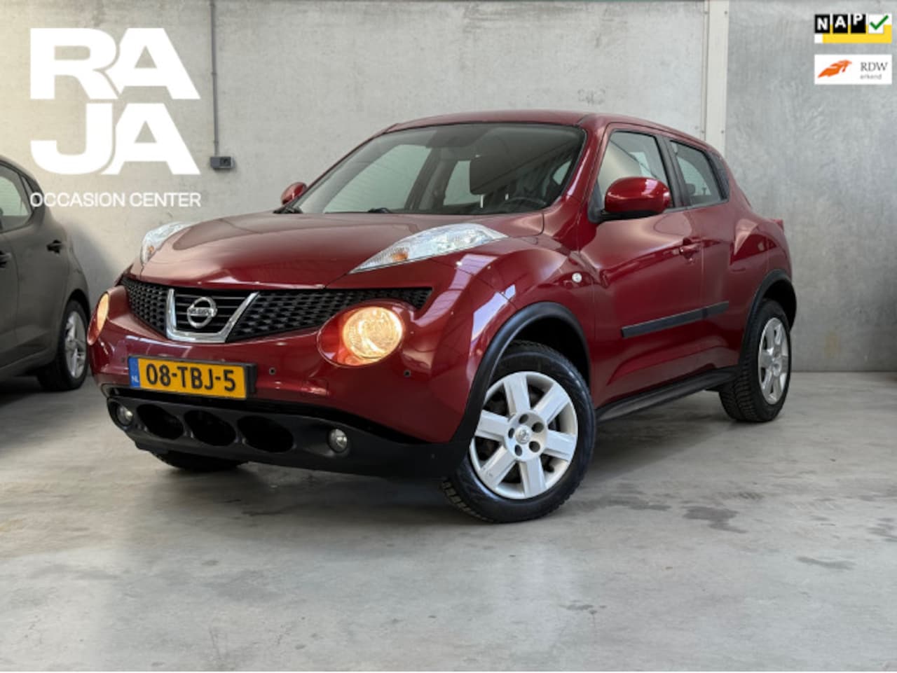 Nissan Juke - 1.6 Acenta Automaat Clima Cruise Trekhaak - AutoWereld.nl
