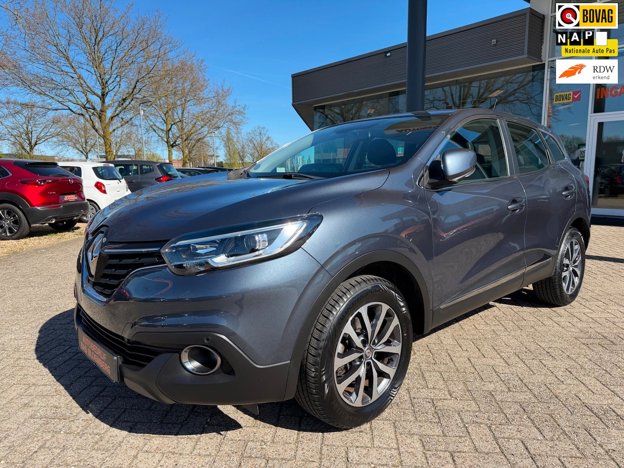 Renault Kadjar - 1.2 TCe Limited 1.2 TCe Limited, Navi, Cruise, etc. - AutoWereld.nl