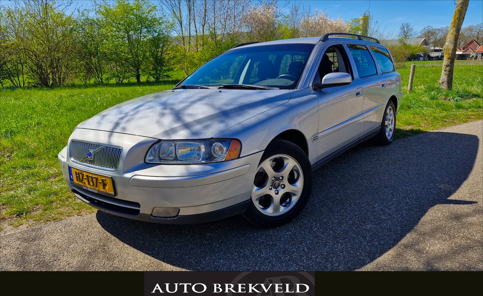 Volvo V70 - 2.4 Edition I | Rijklaar met nieuwe APK - AutoWereld.nl