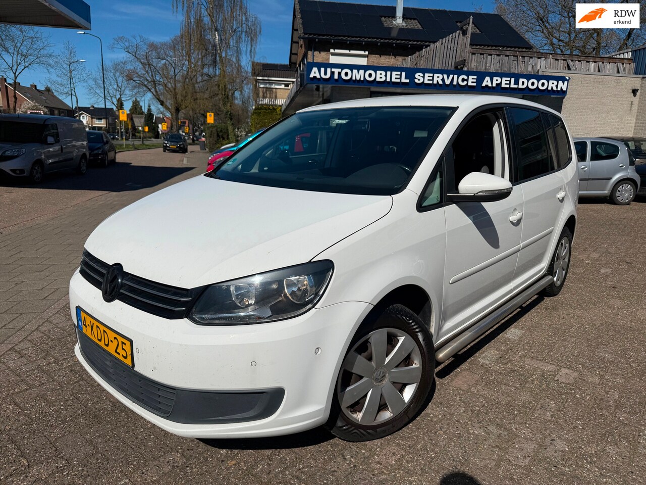 Volkswagen Touran - 2.0 TDI Comfortline BlueMotion AUTOMAAT *PDC*CRUISE*CLIMA*FLIPPERS*P. PILOOT*MULTIF. STUUR - AutoWereld.nl