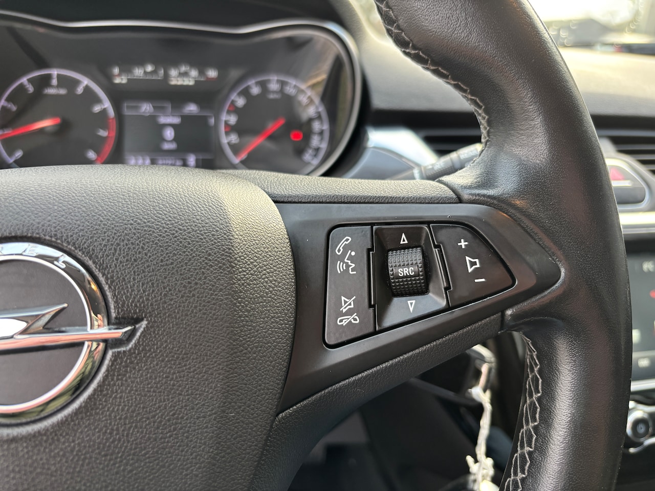 Opel Corsa - 1.4 Innovation | Org-NL auto. 5drs. Navi. Clima. Trekhaak.