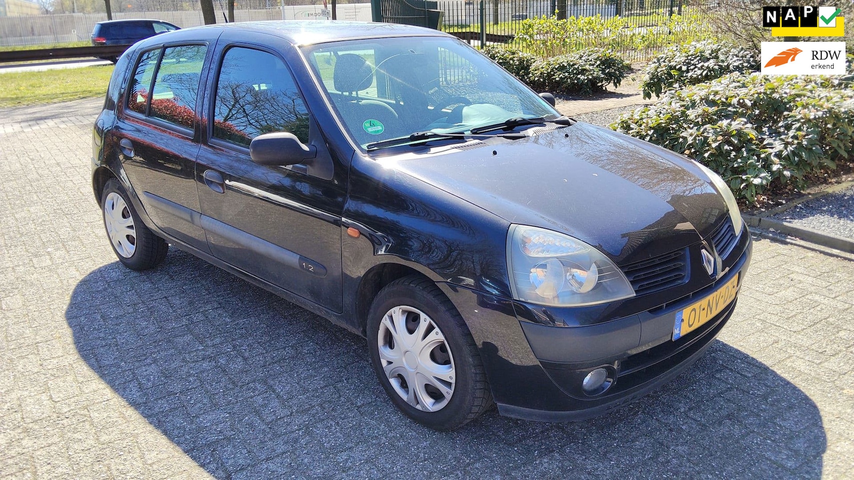Renault Clio - 1.2 Comfort , 5-deurs , Airco , goed rijdend ! - AutoWereld.nl