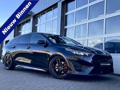 Kia Pro cee'd - ProCeed 1.5 T-GDi GT-PlusLine | Automaat | Panodak | Black Edition | Adapt Cruise | Zomer/