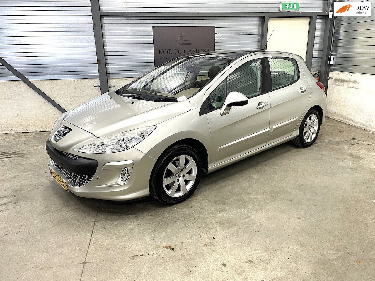 Peugeot 308 - 1.6 THP XT ketting nieuw NAP Panodak nieuwstaat - AutoWereld.nl