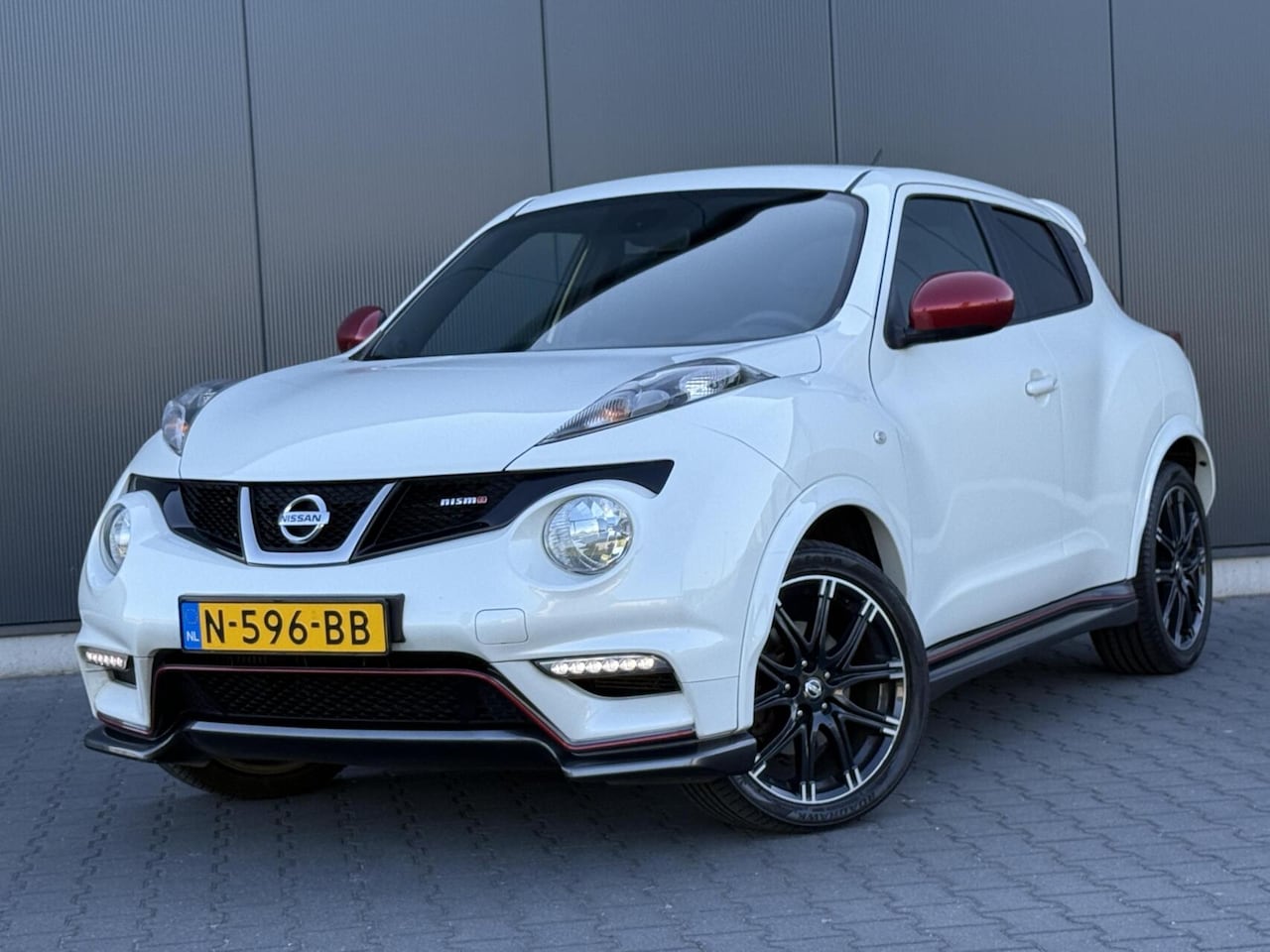 Nissan Juke - 1.6 Turbo Nismo All-Mode 200+ PK - Automaat - Alcantara - AutoWereld.nl