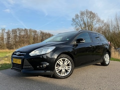Ford Focus Wagon - 1.0 EcoBoost Trend / Navi / Stoelverwarming / 16" Velgen / PDC / Cruise / LED / 6 Versnel.