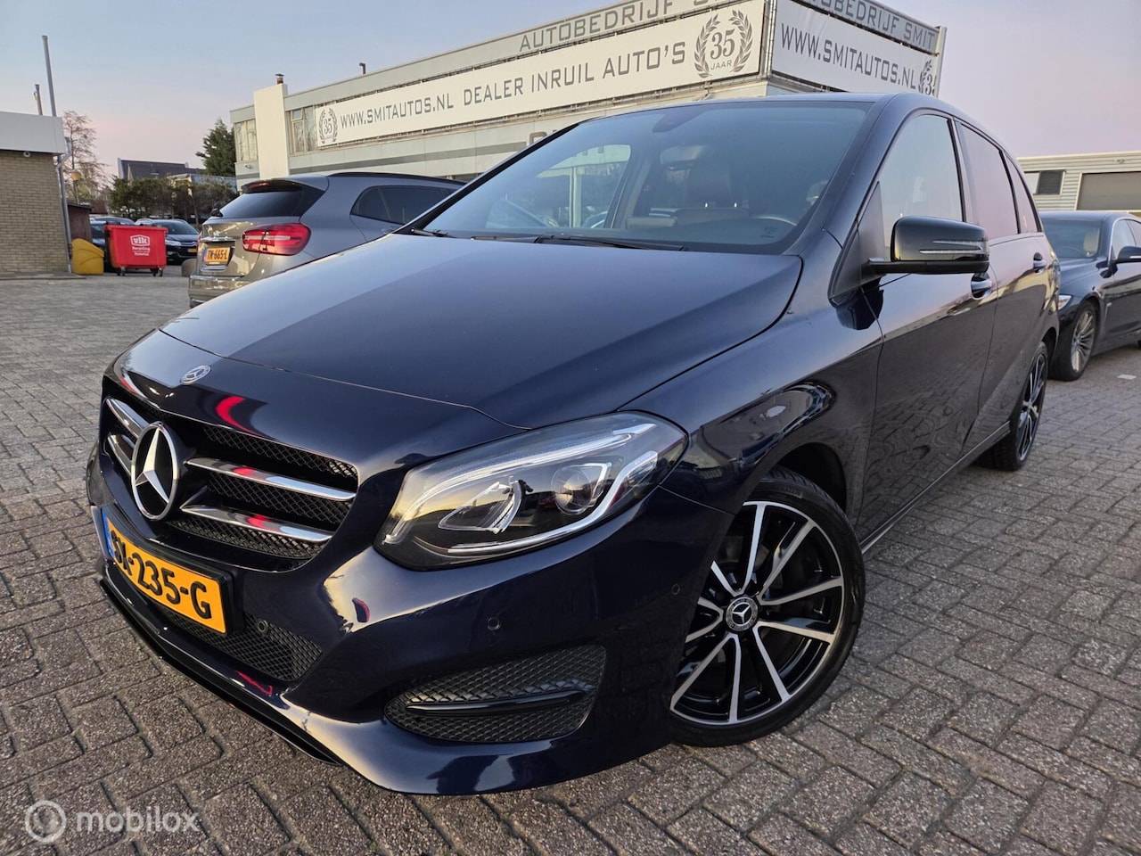 Mercedes-Benz B-klasse - 180 Night Ed. Plus Leder/Nav/Xen./Trekhaak - AutoWereld.nl