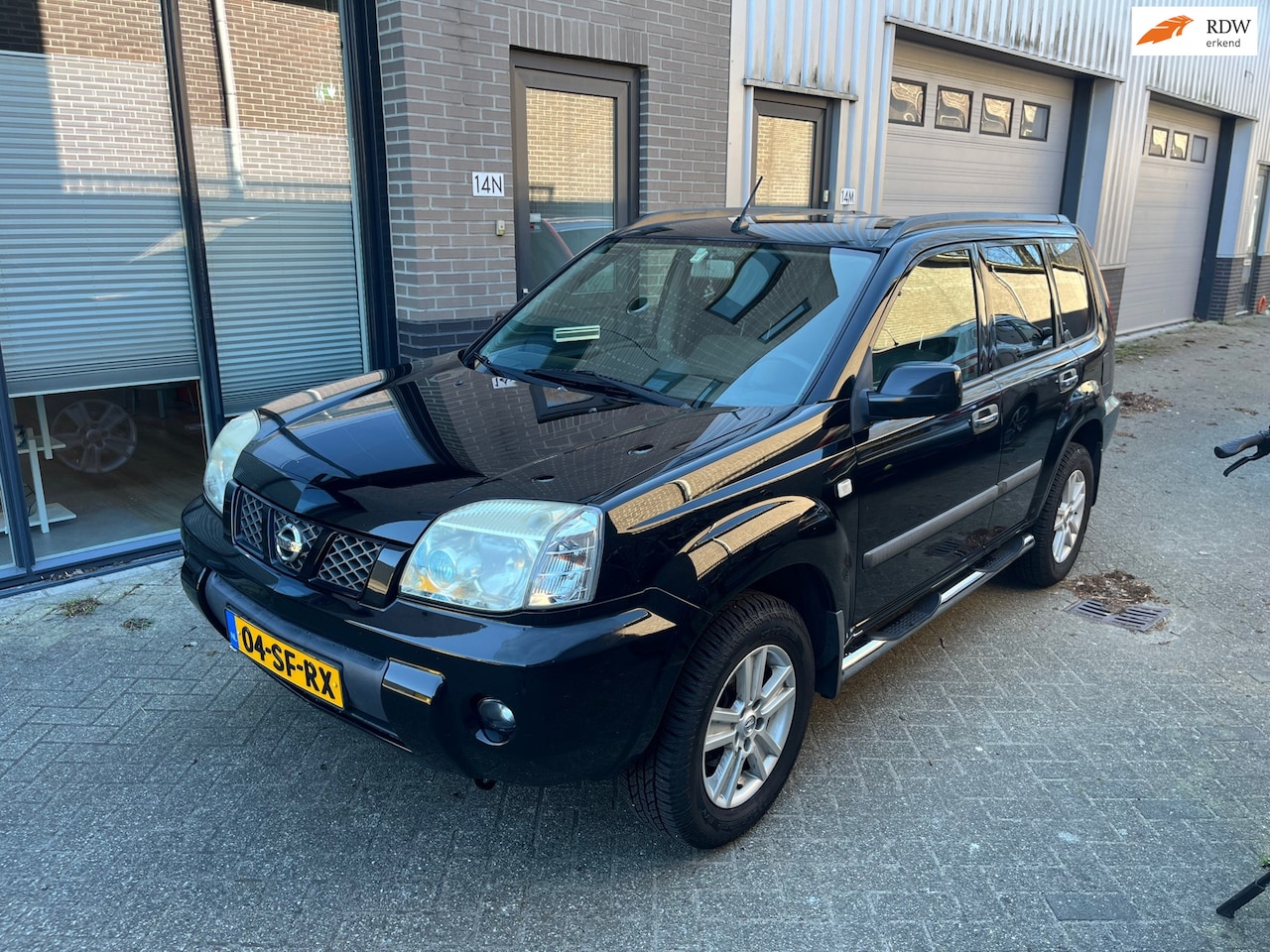 Nissan X-Trail - 2.0 Comfort 2wd! AIRCO! TREKHAAK! PARKSENSOR! - AutoWereld.nl