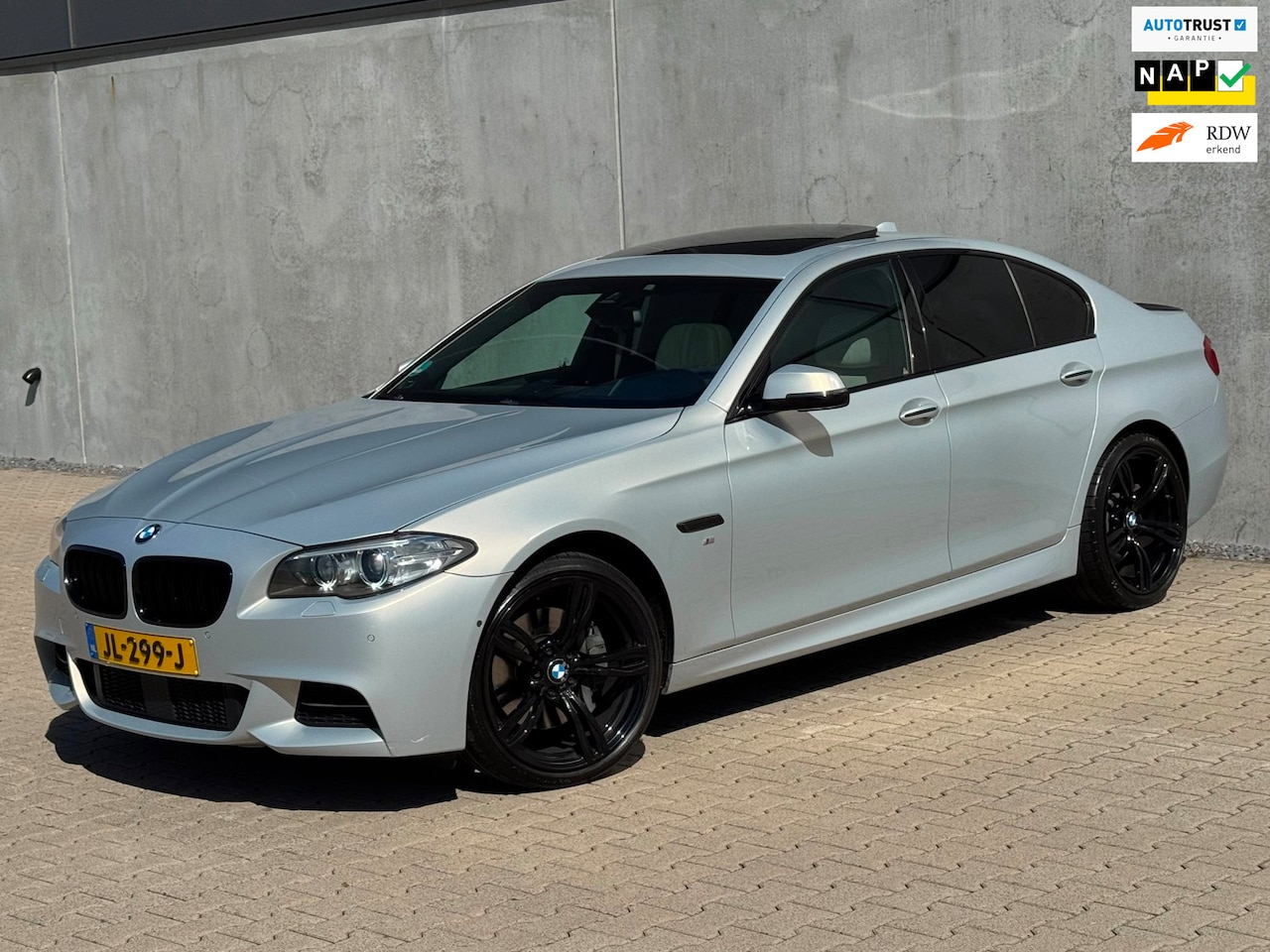 BMW 5-serie - 535xi M Sport Head-up B&O Adapt. Cruise 360 Camera Eisenmann - AutoWereld.nl