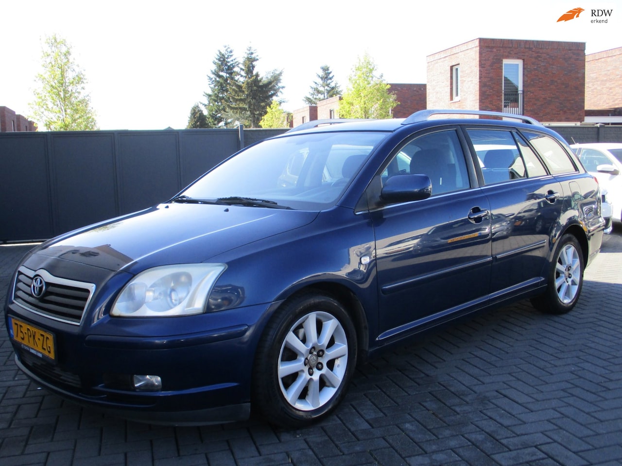 Toyota Avensis Wagon - 1.8 VVTi Linea Luna Airco Clima !! - AutoWereld.nl