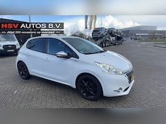 Peugeot 208 - 1.2 VTi Urban Soul navi LM 4-deurs org NL