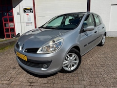 Renault Clio - 1.6-16V Dynamique |NIEUW APK|PANO|AUTOMAAT|PARKEER SENSOREN |E-PKKT|