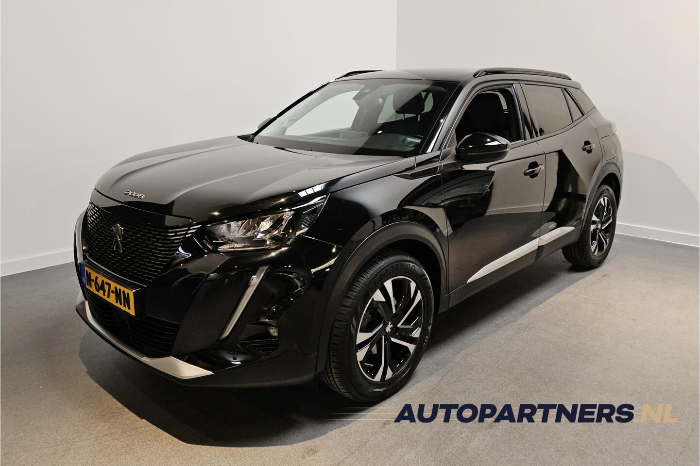 Peugeot 2008 - 1.2 PureTech Allure - Stoelverwarming - Apple Carplay/Android Auto - Cruise - Virtual Cock - AutoWereld.nl