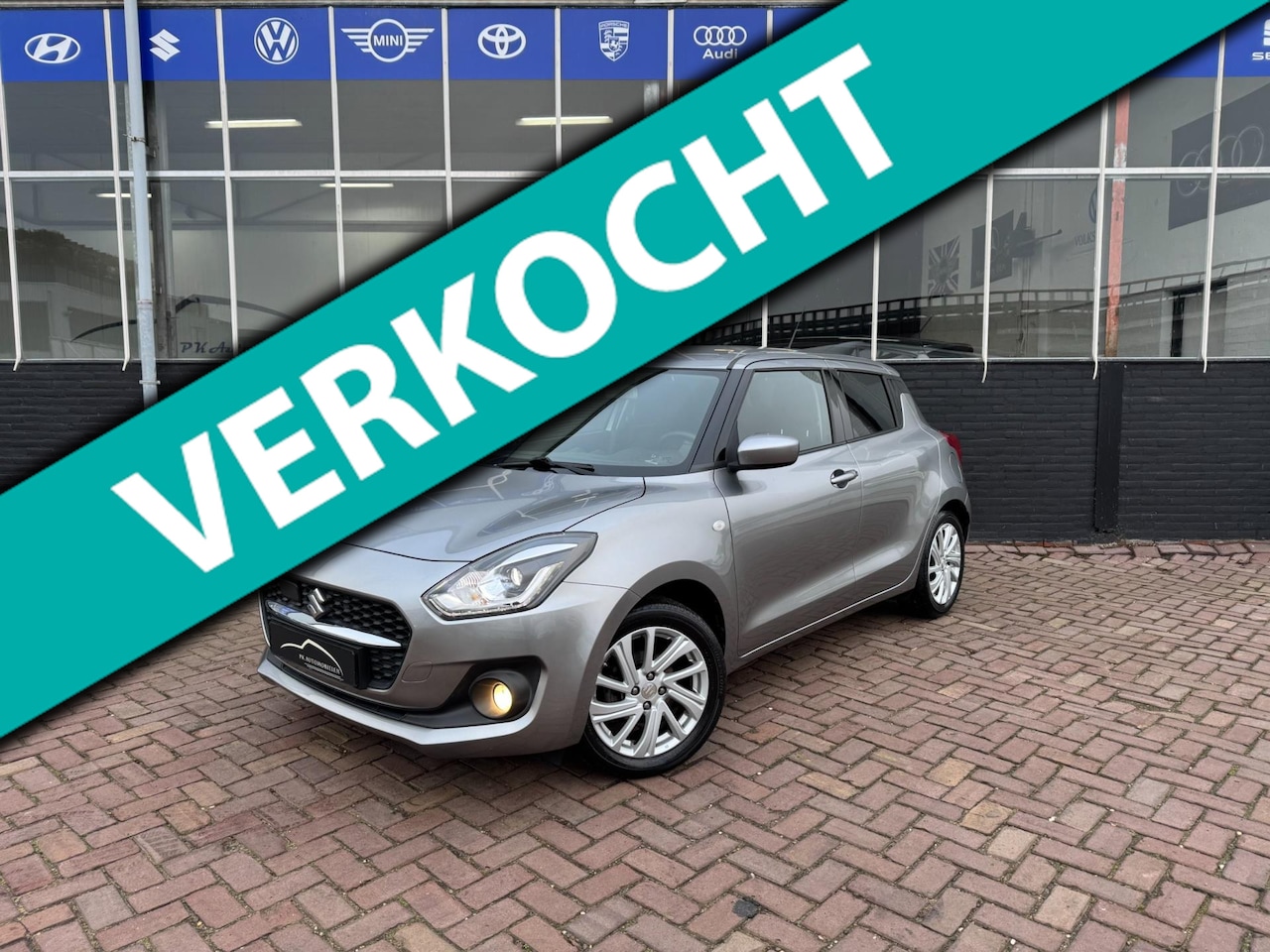 Suzuki Swift - 1.2 Comfort Smart Hybrid **CAMERA + LANE ASSIST + STOELVERW** - AutoWereld.nl