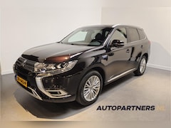 Mitsubishi Outlander - 2.4 PHEV Instyle - Stoel/Stuurverwarming - Trekhaak - Schuif/kanteldak - Apple Carplay/And