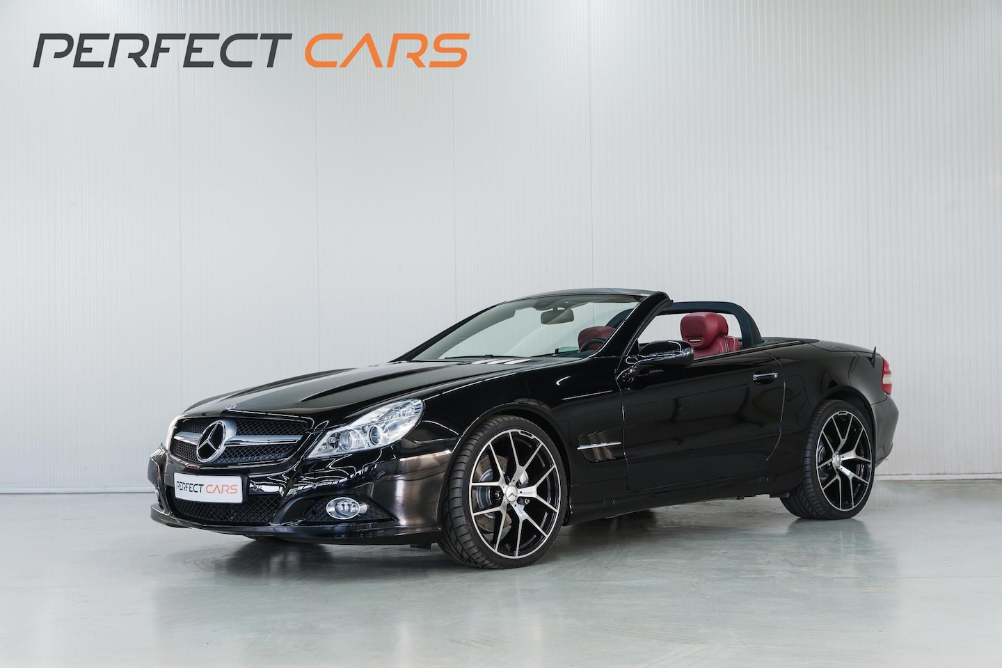 Mercedes-Benz SL-klasse Cabrio - 350, rood leer, automaat, hard top, Youngtimer - AutoWereld.nl