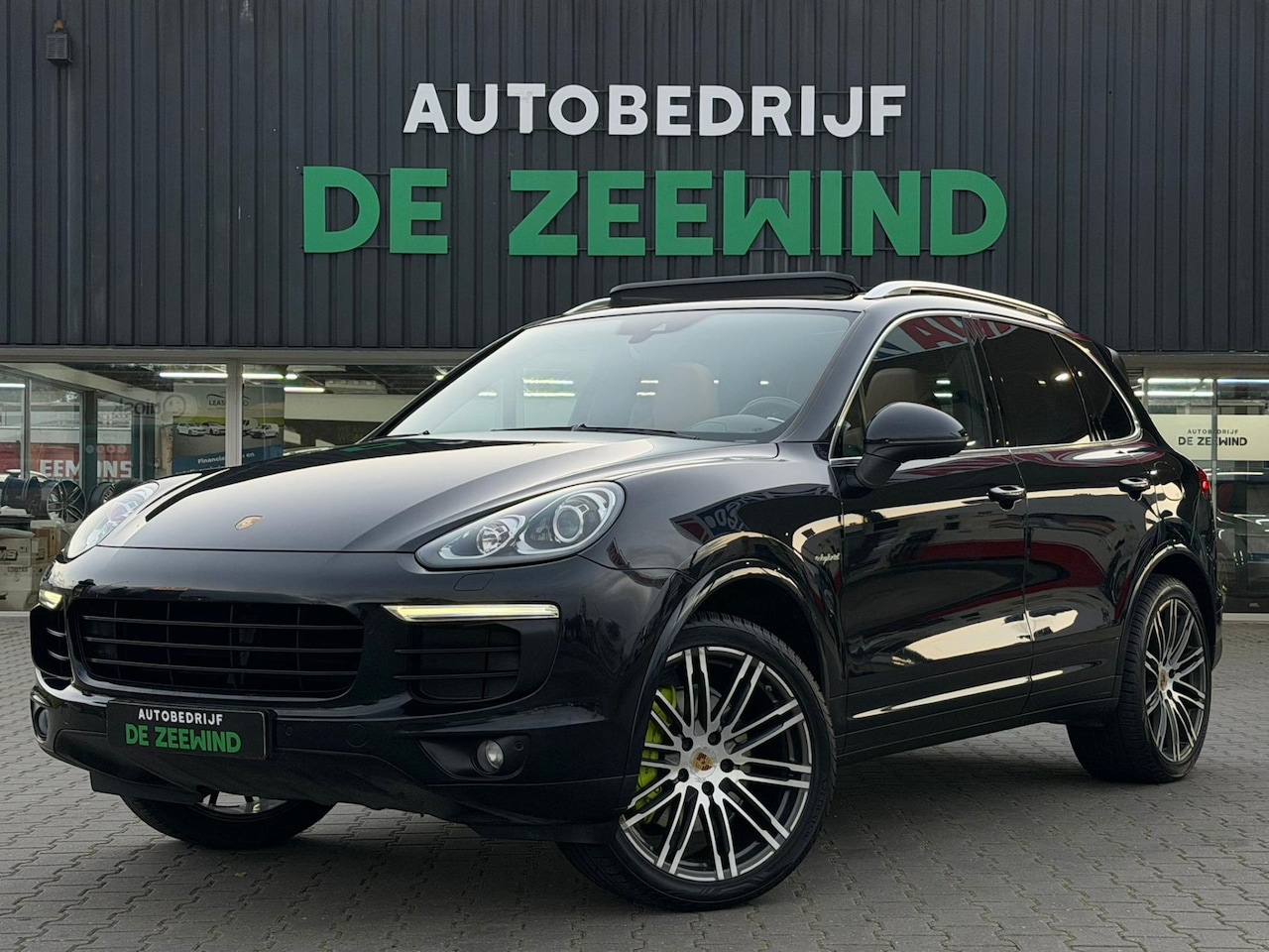 Porsche Cayenne - 3.0 S E-Hybrid|pano|led|Rijklaar - AutoWereld.nl