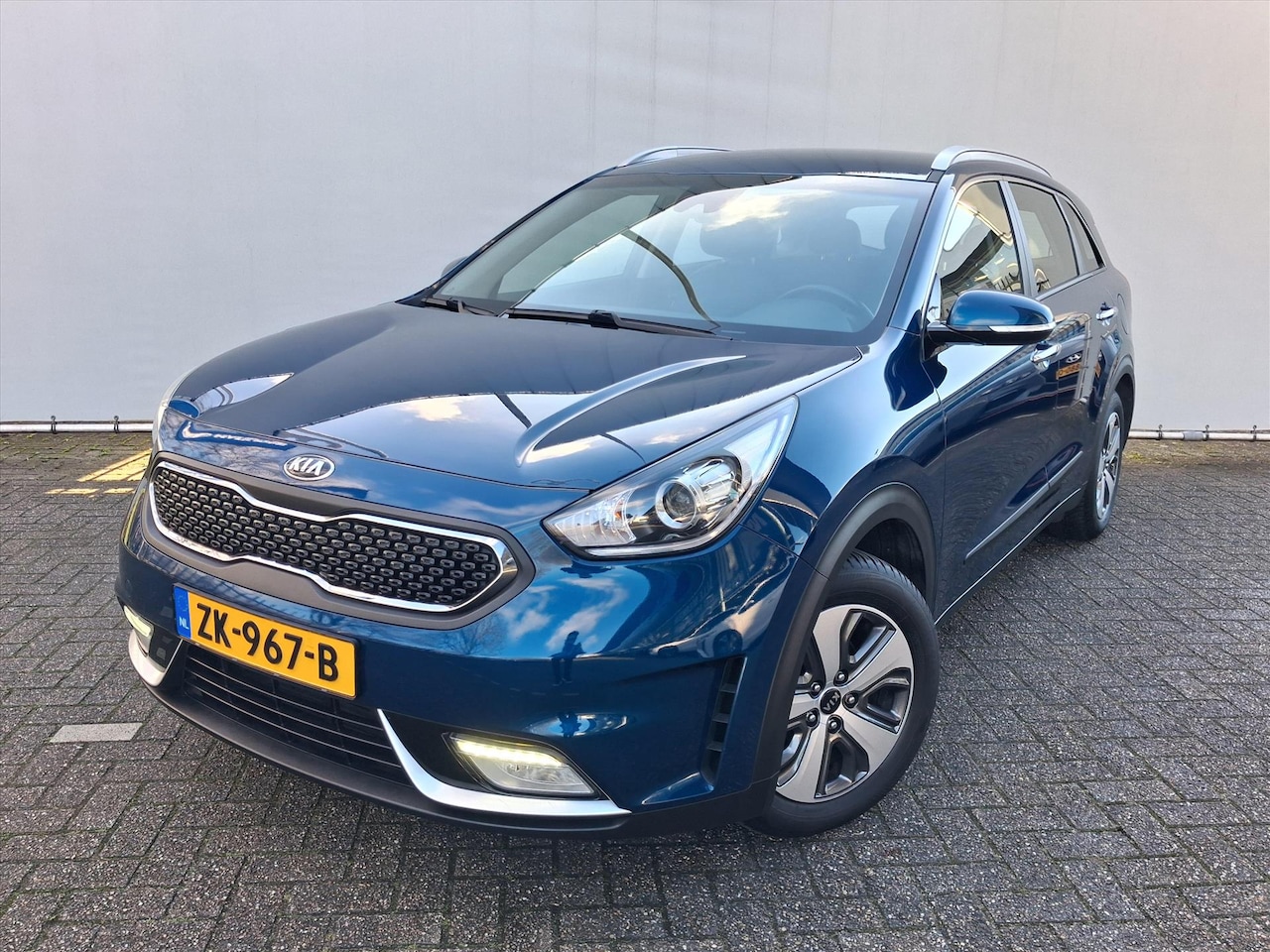 Kia Niro - 1.6 GDi Hybrid DynamicLine I Trekhaak - AutoWereld.nl