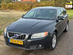Volvo V70 - 1.6 T4 Momentum Automaat ECC Audio/CD Navigatie LMV 17" Leder ABS ESP Cruisecontrol PDC AS