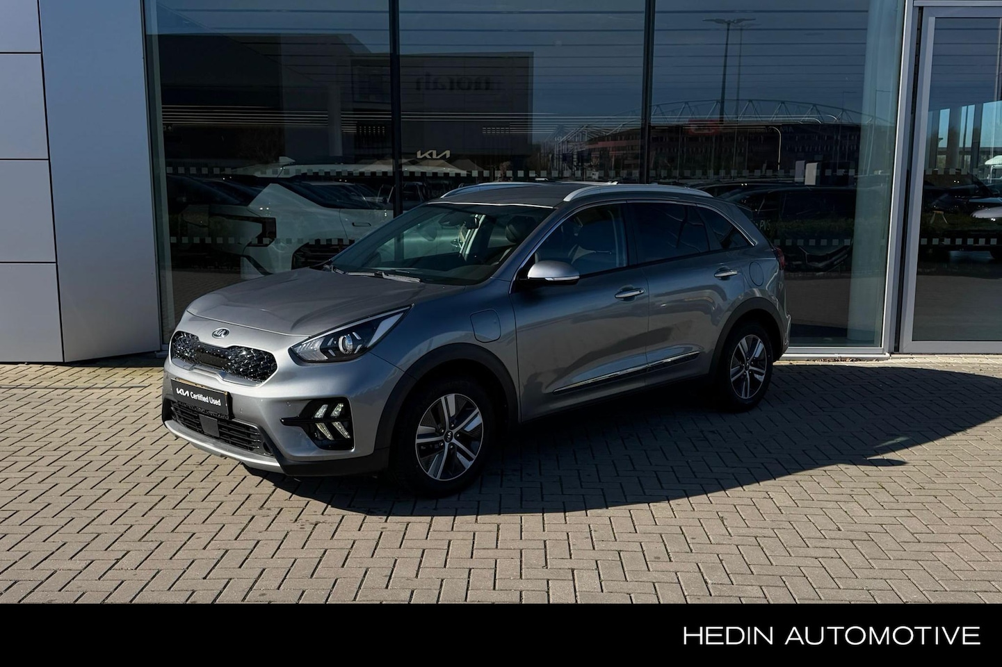 Kia Niro - Plug-in Hybrid PHEV DynamicLine | 65 km Elektrisch WLTP | Navigatie | Camera | Climate con - AutoWereld.nl