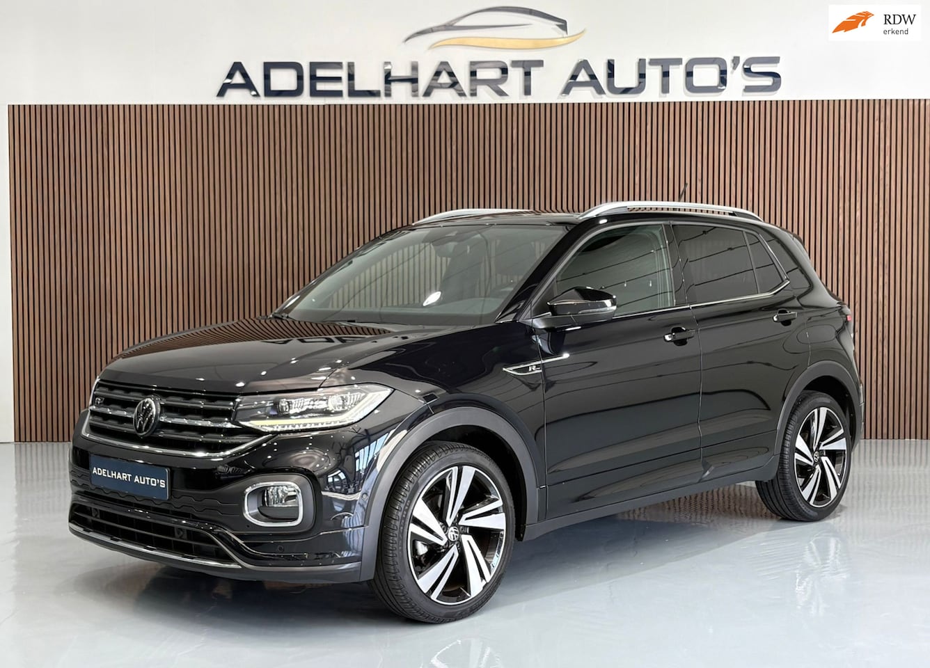 Volkswagen T-Cross - 1.5 TSI R-Line 150 PK Automaat DSG / Navigatie full map / Camera / Keyless / Lederen inter - AutoWereld.nl