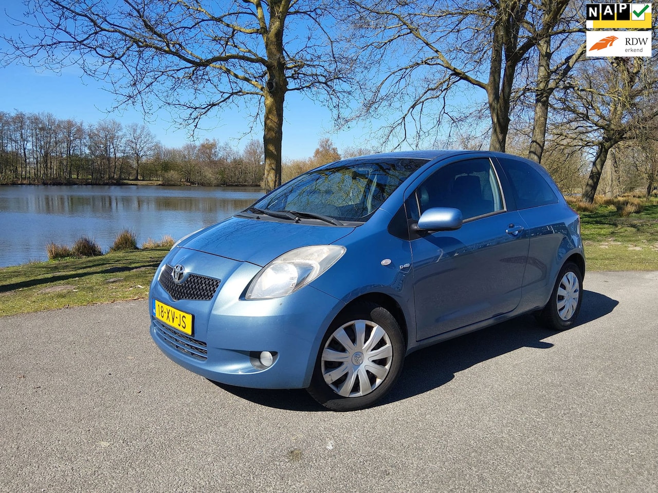 Toyota Yaris - 1.4 D-4D Sol | apk: 2 april 2027 - AutoWereld.nl