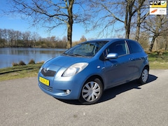 Toyota Yaris - 1.4 D-4D Sol | apk: 2 april 2027