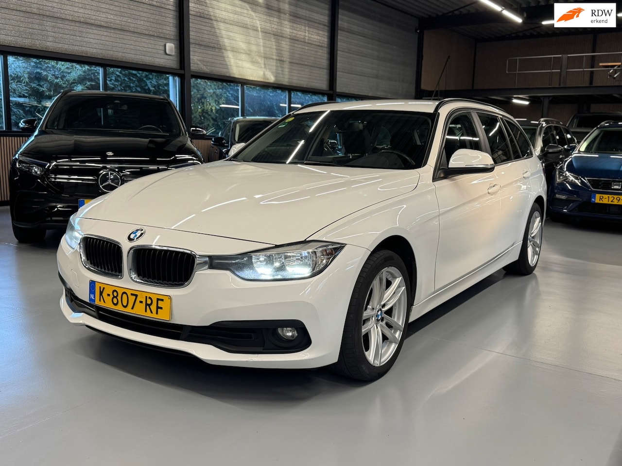 BMW 3-serie Touring - 318d Automaat/Facelift/Led 2016 - AutoWereld.nl